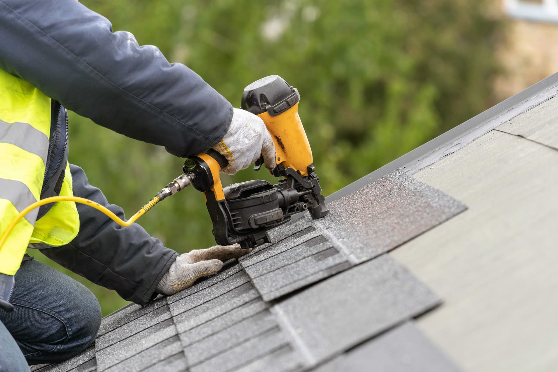 Metal Roofing Calgary That Protects &amp; Beautifies Homes