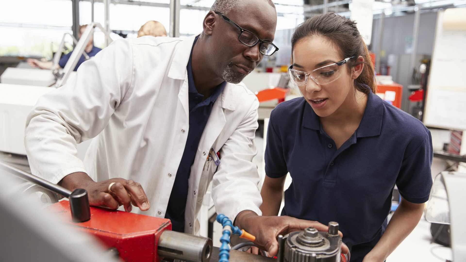 Apprenticeships UK: Earn While You Learn Opportunities