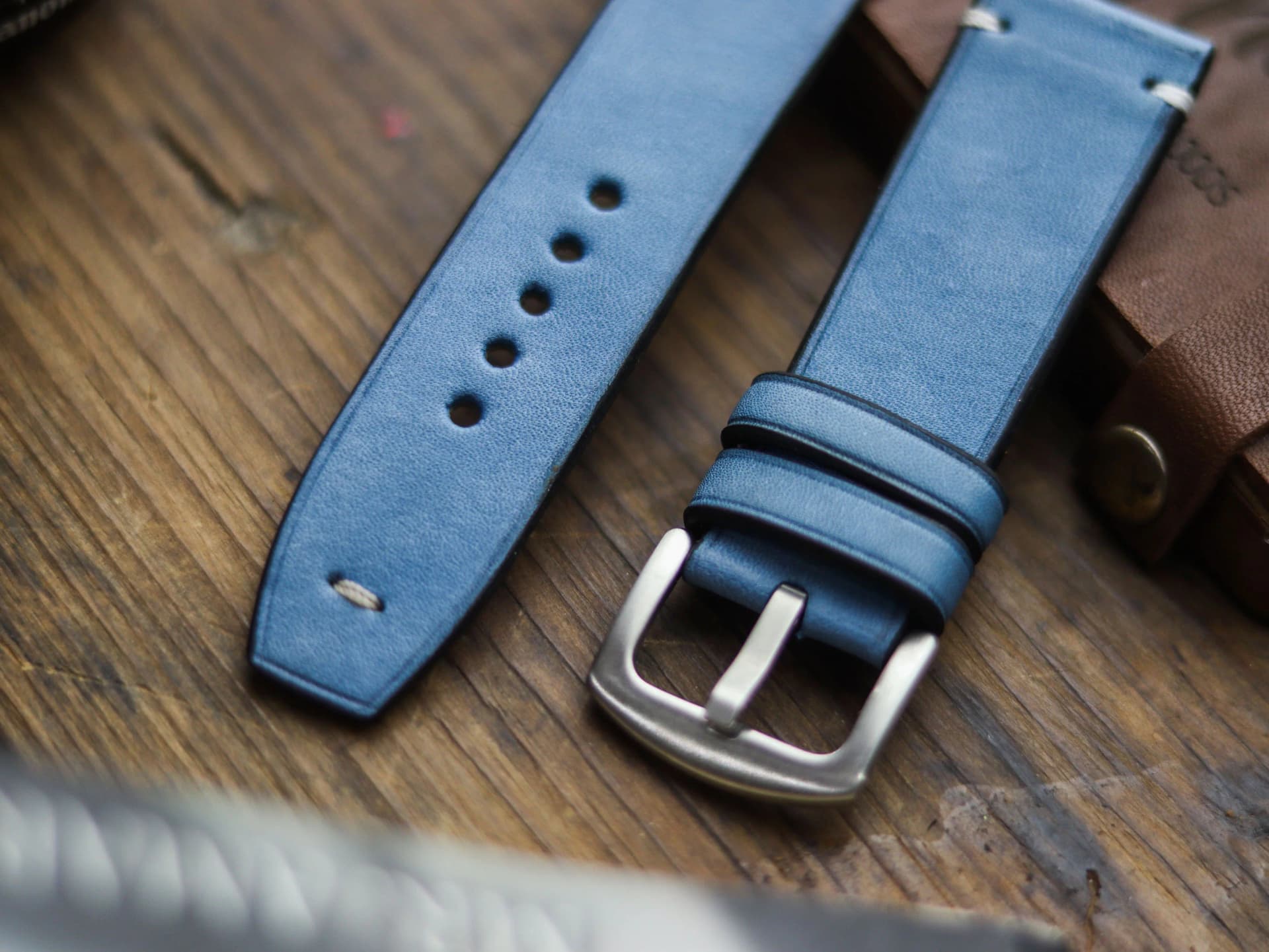 Watch Straps UK Retailer – Reliable and Stylish Options from SecTime
