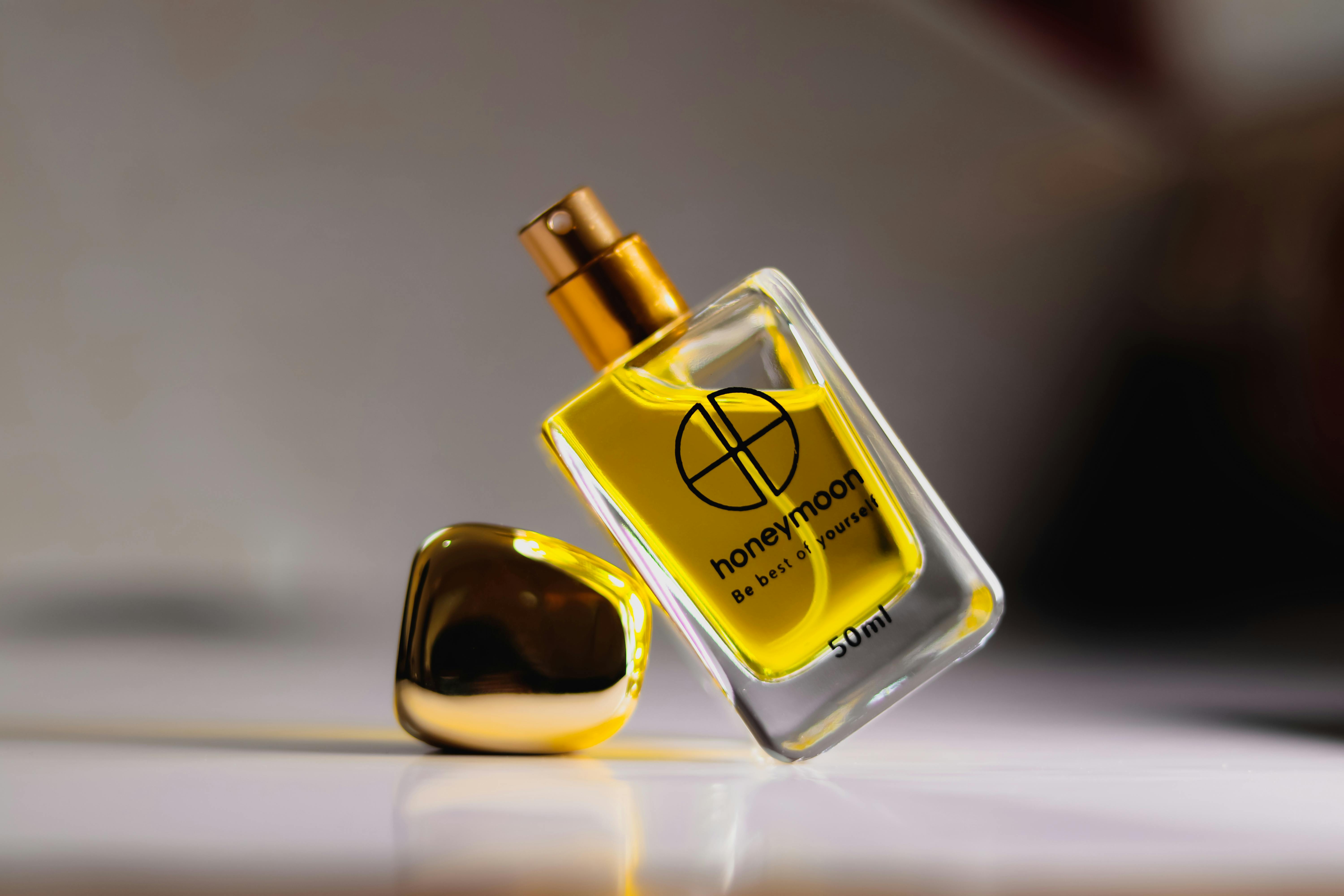Dubai parfum voor dames: elegante en langdurige aroma’s